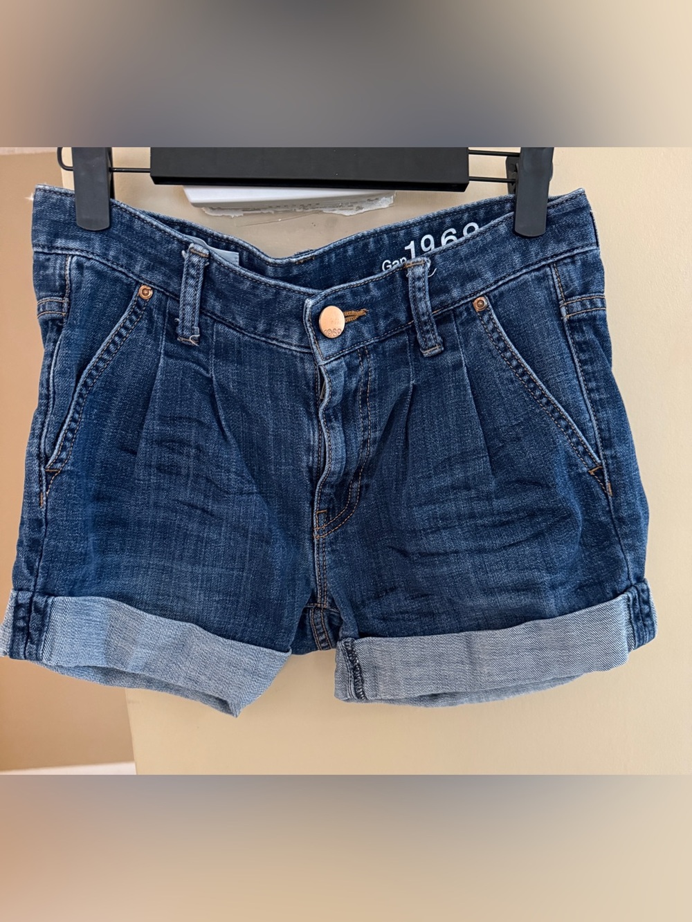 GAP Women's Dark Blue Rolled Hem Denim Shorts with pleat front detail